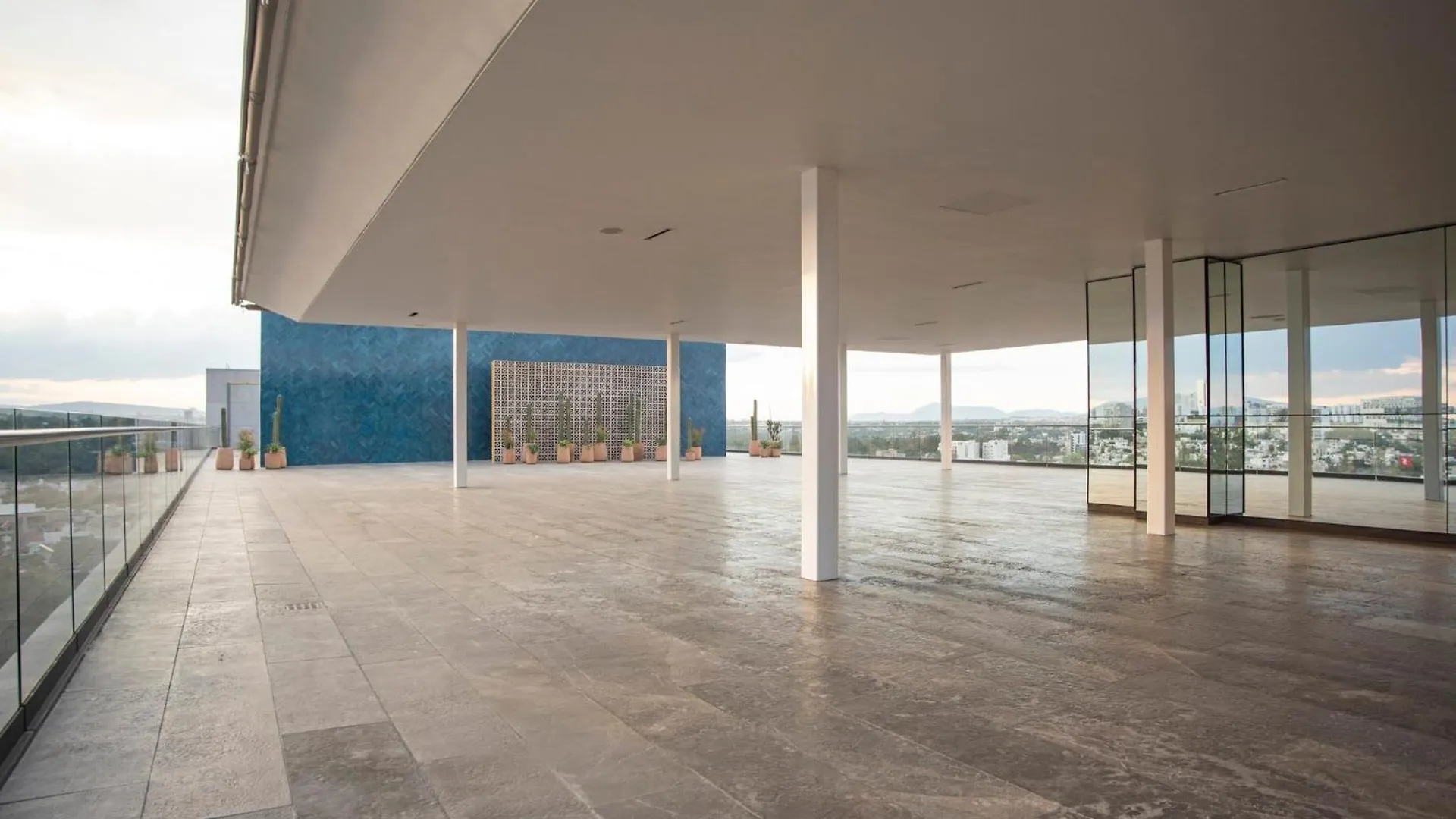 ****  Voco Guadalajara Neruda By Ihg Otel Meksika